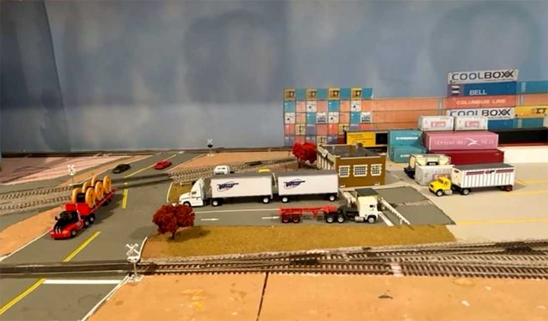 HO scale container yard