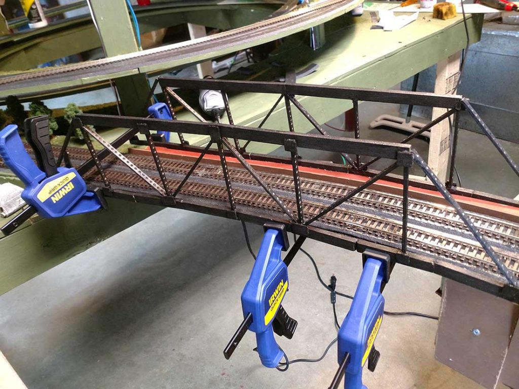 Model railroad helix construction Model railroad layouts plansModel