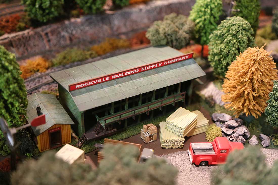 HO scale building supplies