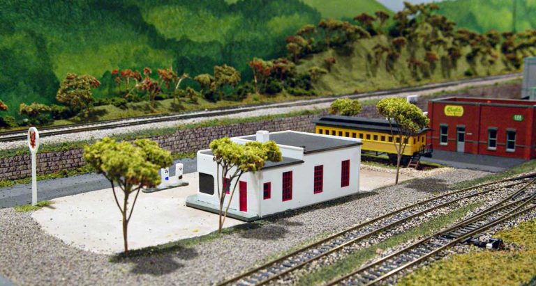 HO scale switcher - Model railroad layouts plansModel railroad layouts ...