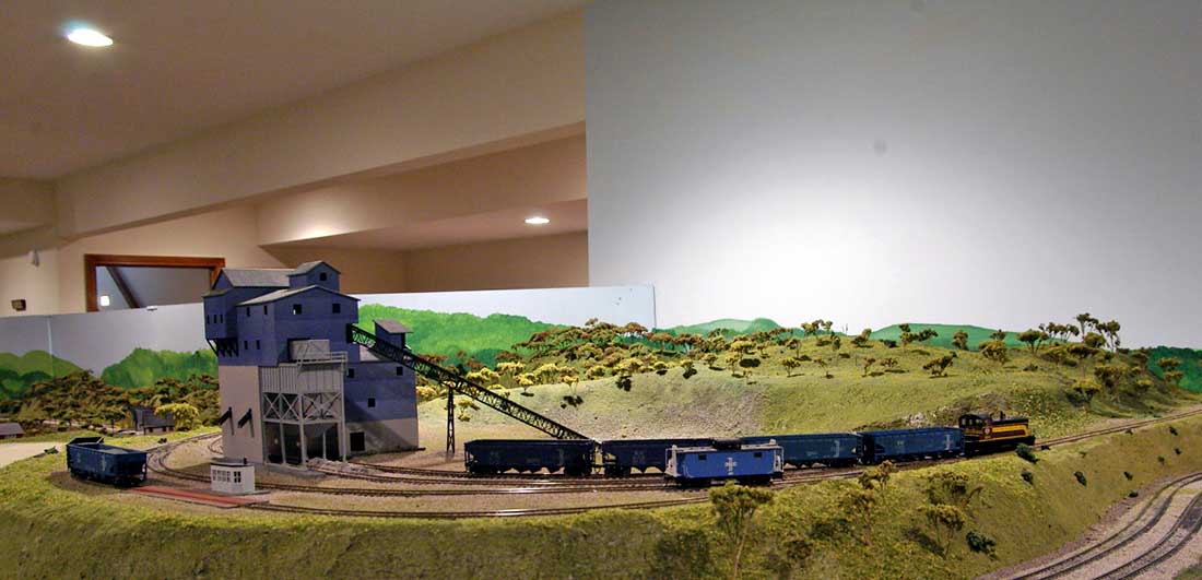 model train gravel factory