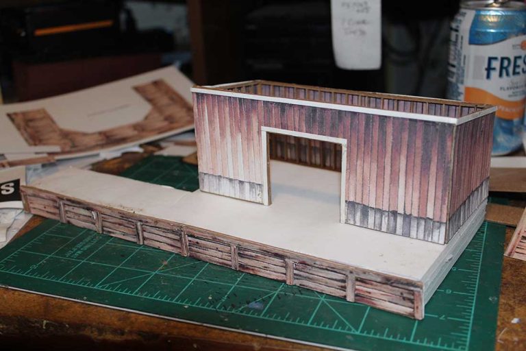 Free HO scale cardstock buildings Model railroad layouts plansModel