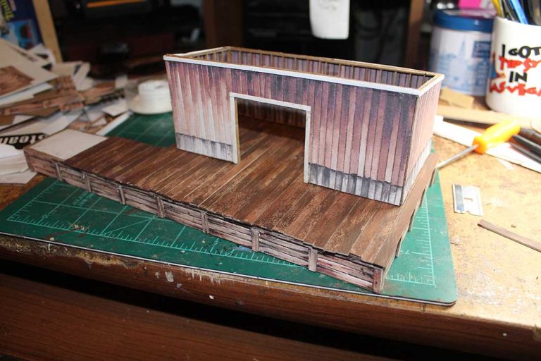 Free HO scale cardstock buildings Model railroad layouts plansModel