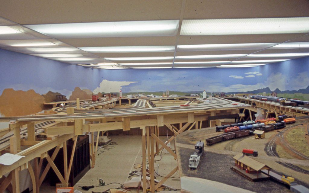 HO scale roads - Model railroad layouts plansModel railroad layouts plans