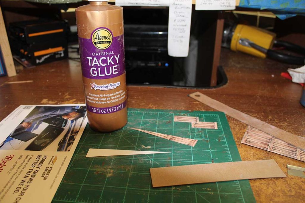 Free HO scale cardstock buildings Model railroad layouts plansModel