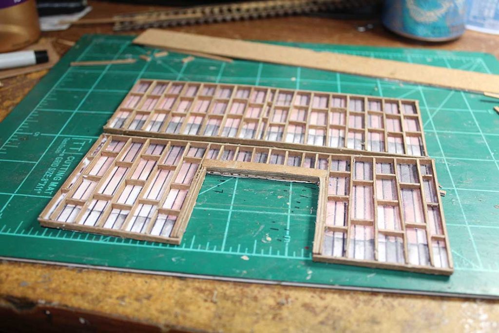 Free HO scale cardstock buildings Model railroad layouts plansModel