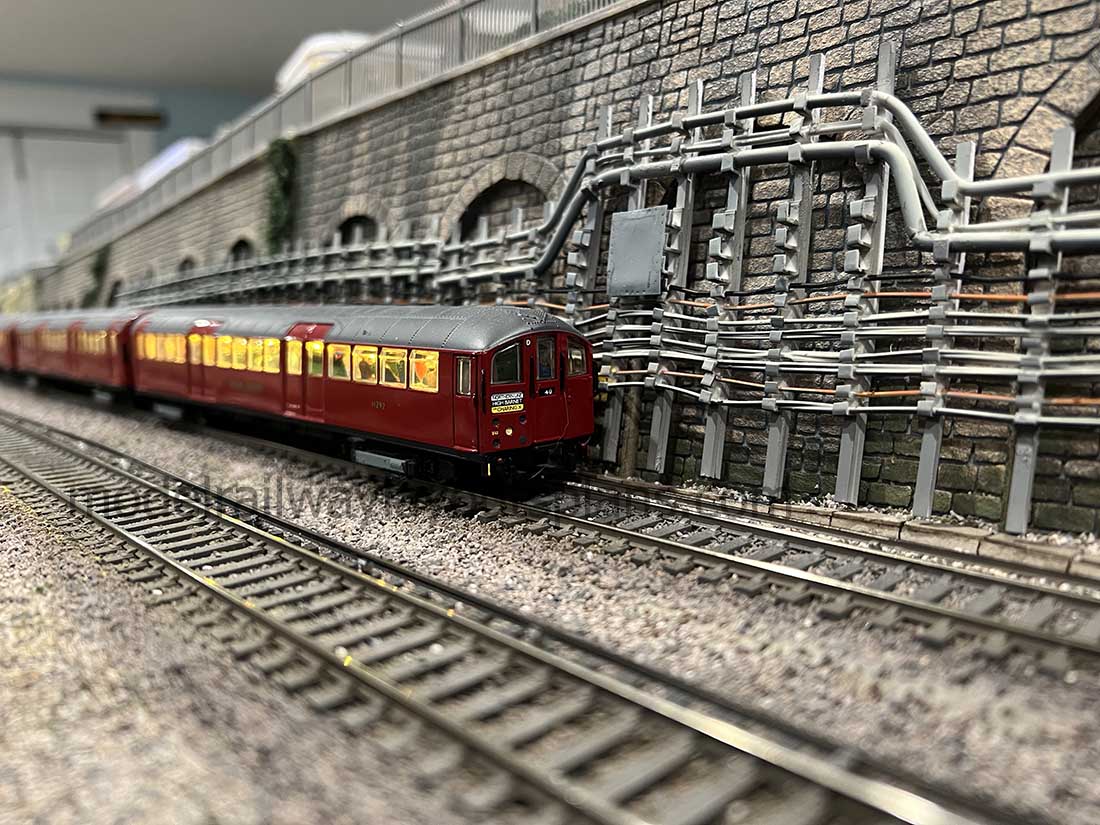 london underground model trains