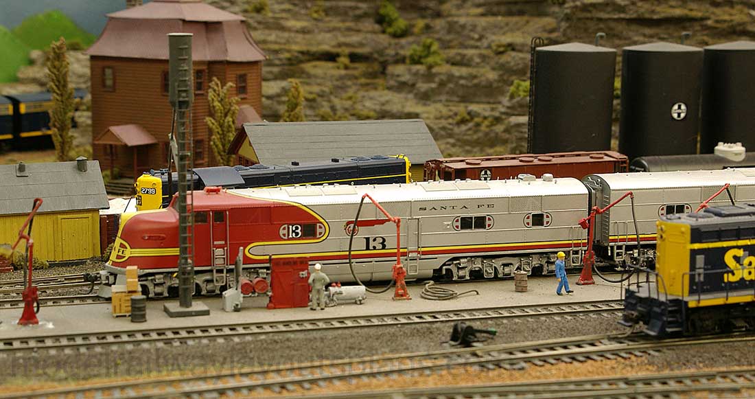 model train loco refuelling