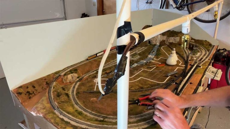 Model train lighting - Model railroad layouts plansModel railroad ...