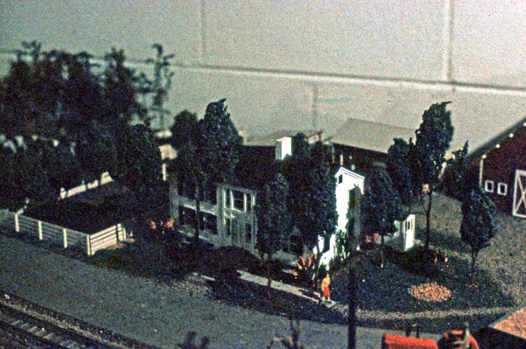 American Flyer trains 1950 - Model railroad layouts plansModel railroad ...