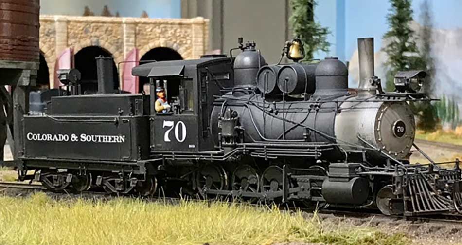O scale steam locomotive