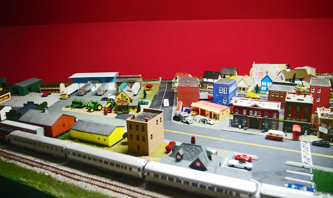 HO scale mainline town