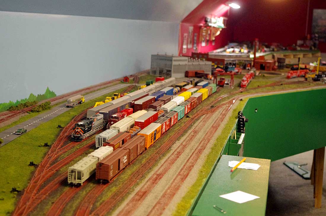 HO scale train yard