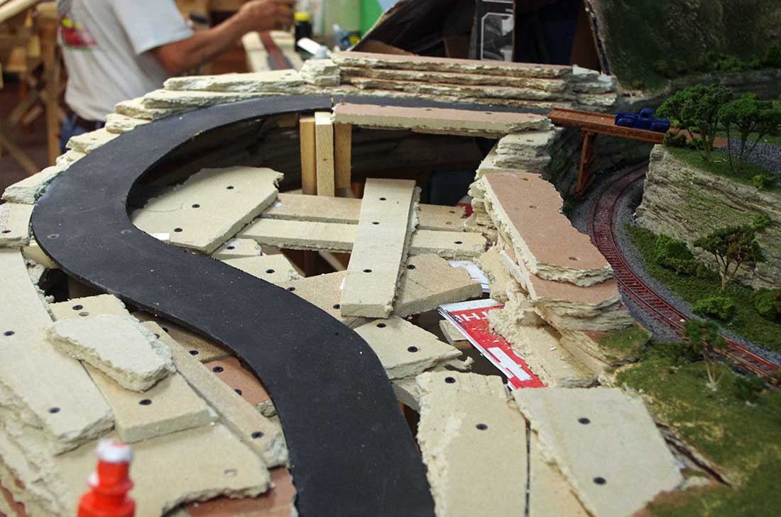 model railroad scenery construction