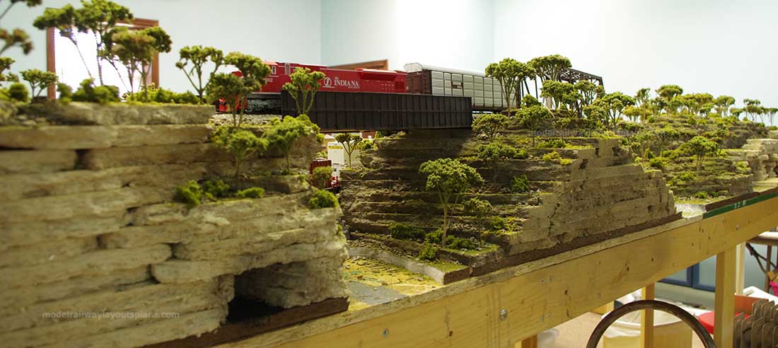 HO scale model train scenery