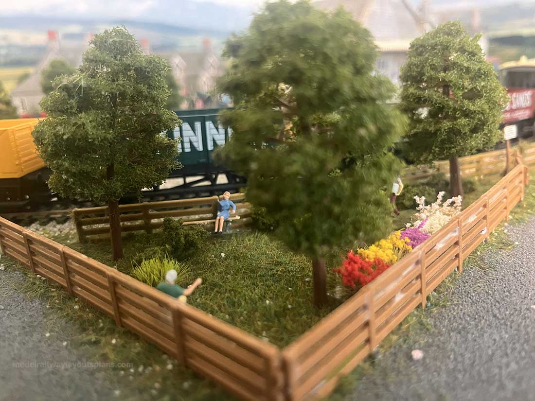 OO scale corner garden