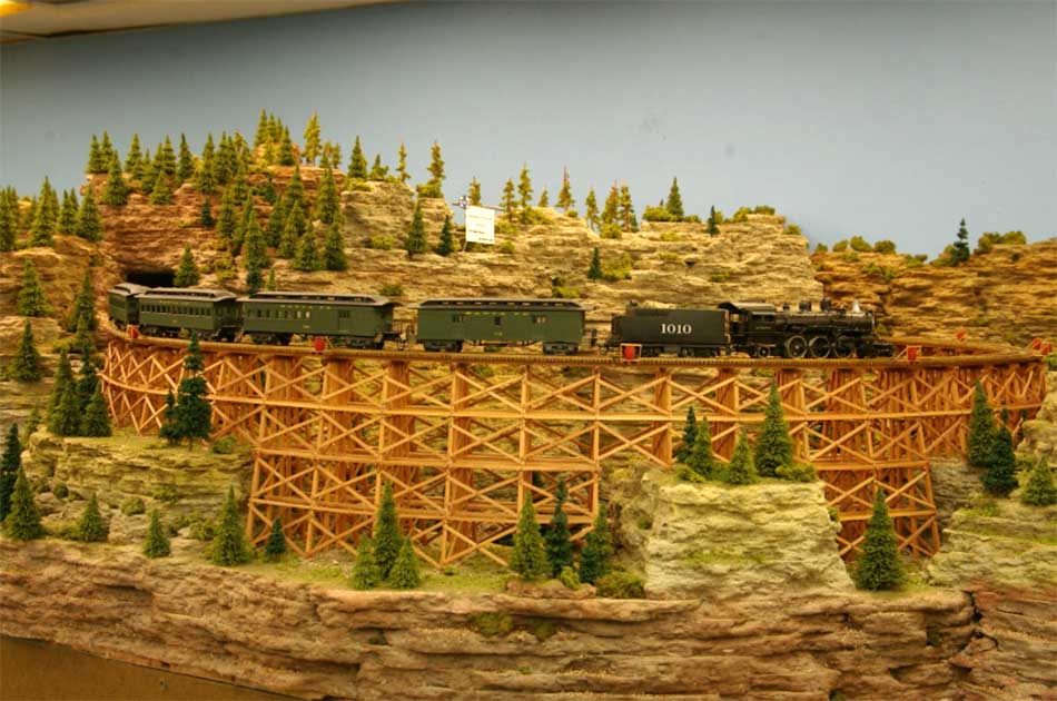 Model railroad layout lighting - Model railroad layouts plansModel ...