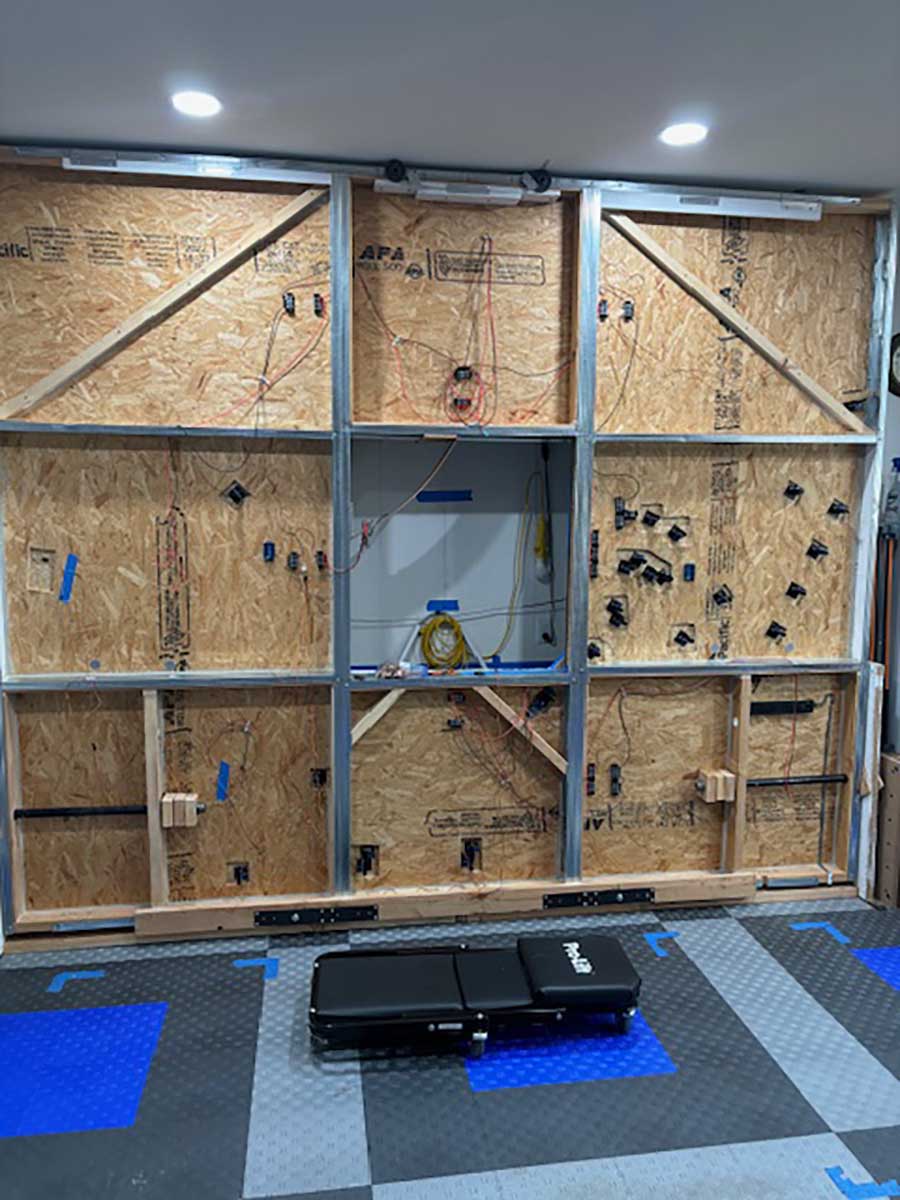 Model train DCC wiring