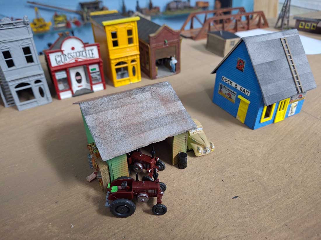 building a modular train layout buildings
